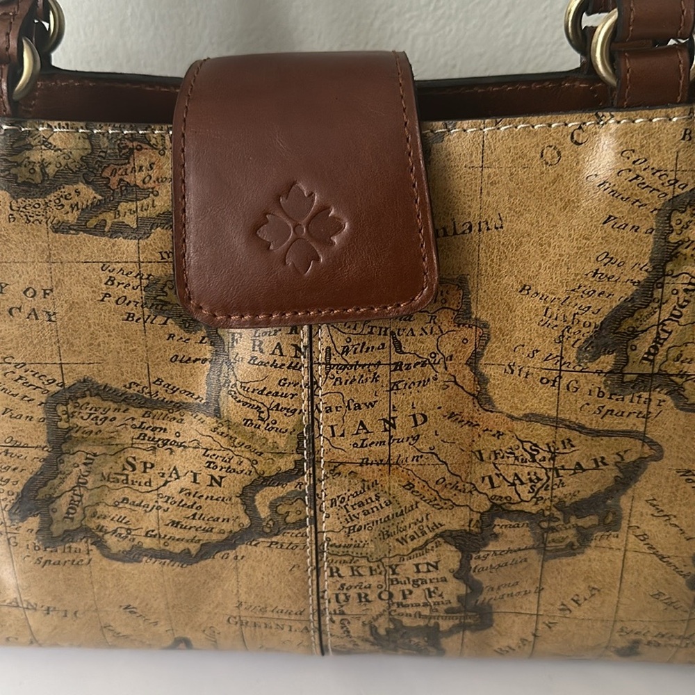 Patricia Nash Rienzo and Nazari  Euro Map  Leather Bifold Wallet/Bundle - Picture 7 of 11